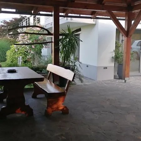 Apartma Na Ravnicah Cerkno